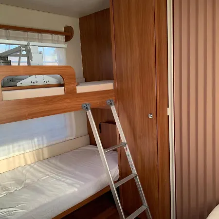 Espectacular Y Romantico Alojamiento Con Jacuzzi Y Piscina Luxury tent Llinars del Valles