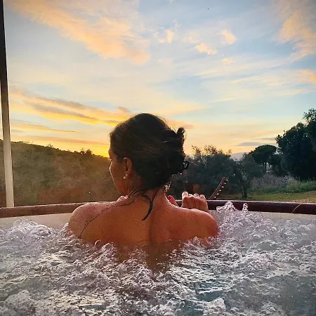 Espectacular Y Romantico Alojamiento Con Jacuzzi Y Piscina Llinars del Valles